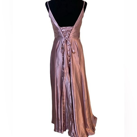 Beautiful purple side split full length dress - Picture 4 of 5